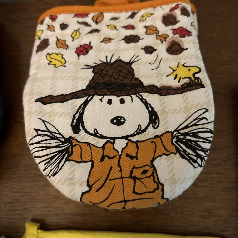 3 Seasons Of Snoopy Peanuts Oven Mitts - Fall, Spring, Winter, Easter, Halloween